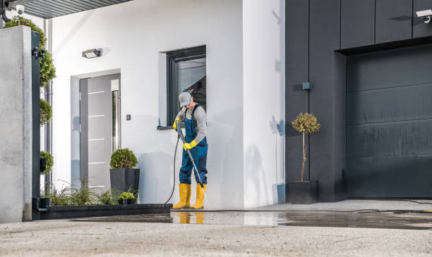 Best Warehouse Cleaning  in Fox Farm College, WY